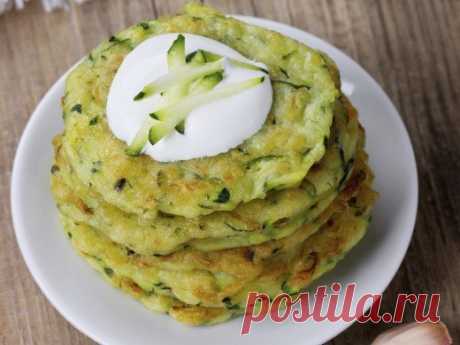 Интересные новости      Кабачковые оладьи: вкуснее перекуса не найти! 
на 100грамм - 33.85 ккалБ/Ж/У - 1/1.18/4.68