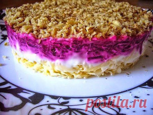 САЛАТ СЫР ПОД ШУБКОЙ.Безумно вкуснo!! !Легко и просто приготовьте изумительное блюдо.. !! Более подробно о рецепте можете узнать по ссылке └─►  http://ok.ru/culinariaa/topic/62714151089506
Рекомендуем посмотреть!!! Приятного аппетитa

Дорогие кулинары! Чтобы не потерять рецепт, жмите "Класс!", а потом "поделиться". Рецепт будет на вашей стене В Одноклассники. Всё ОК!