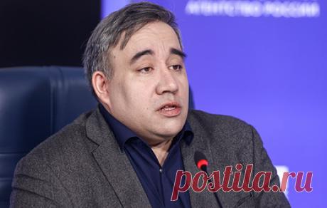 Историк Александр Дюков: Волынская резня — незаживающая рана. 11 июля в Польше вспоминают жертв геноцида, совершенного украинскими националистами (ОУН-УПА, признаны экстремистскими и запрещены в РФ) против жителей II Польской Республики в 1943 году. Остались ли документы о Волынской резне и почему о ней необходимо говорить сейчас, в интервью ТАСС рассказал научный сотрудник Института российской истории РАН, член Научного совета Российского военно-исторического общества Александр Дюков