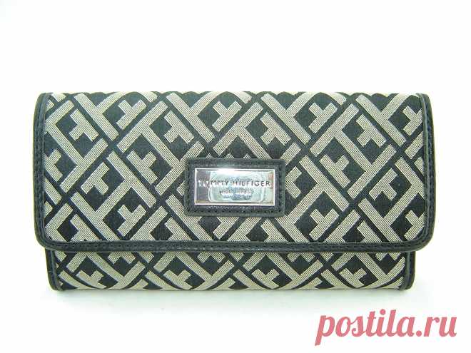 Tommy Hilfiger Women's Core Wallets Continental Wallet TH 88 Black/Cream Wallets at Amazon Women’s Clothing store: