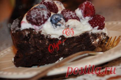 Шоколадный торт с кремом маскарпоне и ягодами (без муки) | 4vkusa.ru