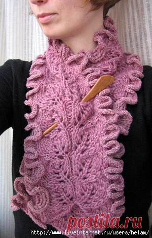 Шарф с воланами Frilly scarf