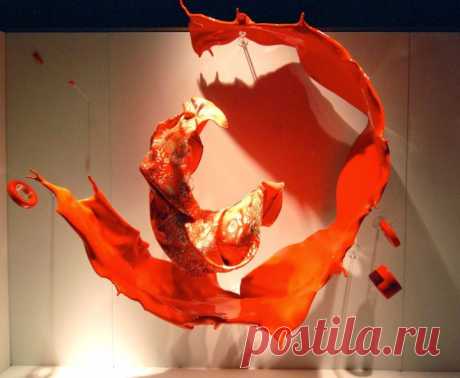 D1 Design &amp; Creative приколол(а) это к доске Window Display Inspirati…