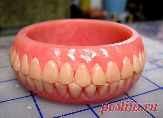 Top 100 Accessory Trends in 2013 - From Poetry Tribute Jewelry to Outrageously Opulent Nails (TOPLIST)