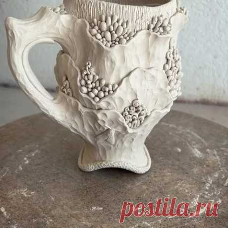 Lori on Instagram: “Finishing up a woodland mug. I don’t know if I’ll have more than four of these in my next update, but this will be one of them.”