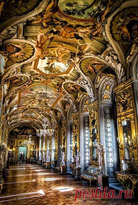 Beautiful Places...Palazzo Colonna, Rome, Italy, photo by Wael Onsy.  |   Pinterest • Всемирный каталог идей