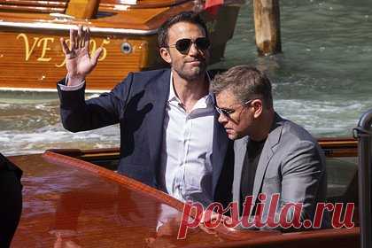 Бен Аффлек и Мэтт Деймон откроют продюсерскую компанию. Бен Аффлек и Мэтт Деймон планируют открыть свою продюсерскую компанию Artists Equity. Ее целью станет создание «предпринимательского партнерства» с кинематографистами. Ожидается, что студия будет выплачивать прибыль с успешных проектов членам съемочной группы и другим закадровым специалистам.