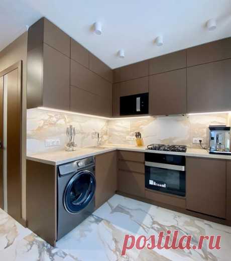 Корпус ДСП Egger. Фасады МДФ крашеный мат. Фурнитура Blum. Сушка GTV. LED подсветка. Столешница Egger. Шоколадная кухня!