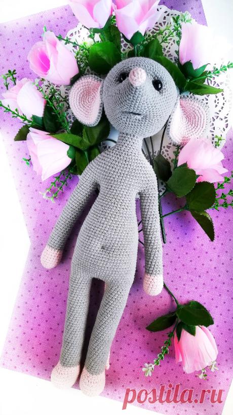 PDF Мышка Майя крючком. FREE crochet pattern; Аmigurumi doll patterns. Амигуруми схемы и описания на русском. Вязаные игрушки и поделки своими руками #amimore - Мышь, мышка, мышонок, крыса, rat rata, rato, ratte, szczur, szczur, mouse, ratón, maus souris, mysz myši. Amigurumi doll pattern free; amigurumi patterns; amigurumi crochet; amigurumi crochet patterns; amigurumi patterns free; amigurumi today.