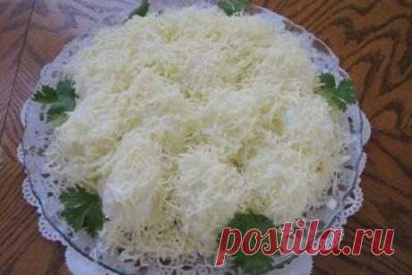 Салат «Рафаэлло» с корейской морковью 

Ингредиенты: 
Куриное филе 300 г. 
Шампиньоны 300 г. 
Показать полностью…