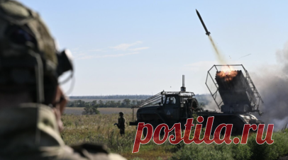 Поражены предприятия ВПК, военный аэродром и склады: ВС РФ нанесли групповой удар по военным объектам Украины. В ночь на 31 июля ВС РФ нанесли групповой удар высокоточным оружием большой дальности и беспилотниками, в ходе которого поразили предприятия ВПК Украины, военный аэродром, склад боеприпасов, ракетного вооружения и комплектующих для производства БПЛА. Кроме того, российские бойцы освободили Часов Яр в ДНР и нанесли ущерб складам ракетно-артиллерийского вооружения ВСУ. Читать далее