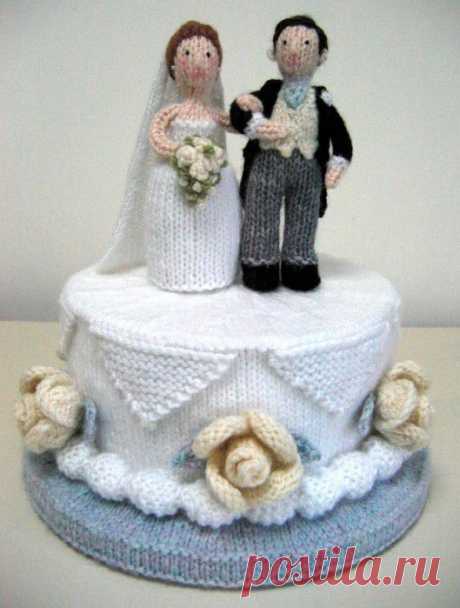 Вязание игрушки - свадебный торт Wedding Cake.