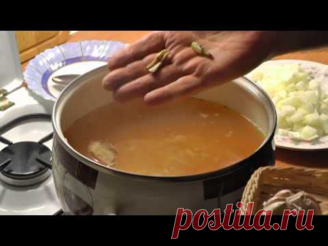 Суп гороховый с копчёными рёбрышками. Просто, вкусно, недорого.
