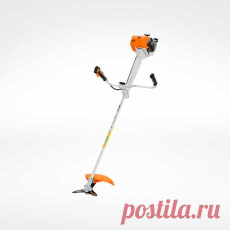 Кусторез Stihl FS 400 - это специальный агрегат для ухода за зелеными насаждениями и для красивого оформления ландшафтного дизайна. С его помощью вы сможете оперативно и легко формировать кроны кустарников и деревьев на достаточно больших высотах, а также избавляться от засохших веток и молодой поросли. С помощью этого оборудования можно скашивать высокие травы и кустарниковые поросли, подравнивать зеленые бордюры. Полные технические характеристики смотрите на сайте.