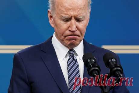 Политолог высказался о Байдене и худших президентах США. Политолог-американист Малек Дудаков не согласился с заявлением бывшего вице-президента США Майка Пенса, который назвал Джо Байдена худшим президентом в истории Америки, однако заметил в разговоре с «Лентой.ру», что нынешний президент точно войдет в десятку худших лидеров Штатов.