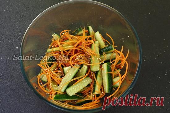 Огурцы по-корейски с кунжутом и соевым соусом