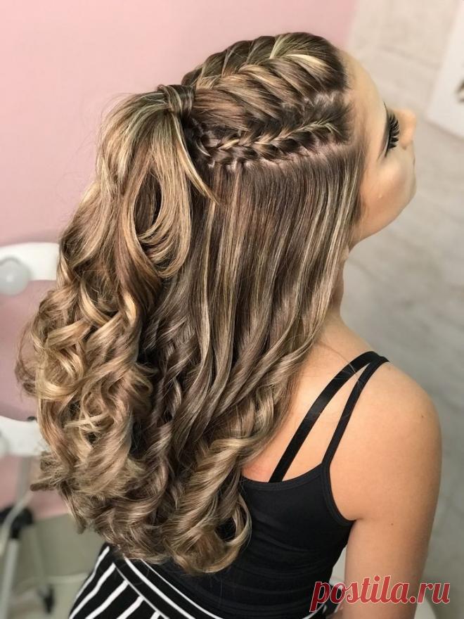 Прическа - это произведение искусства, эстетически преобразующее облик человека.