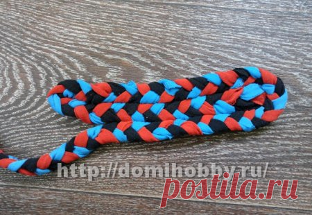 Коврик своими руками из старых вещей