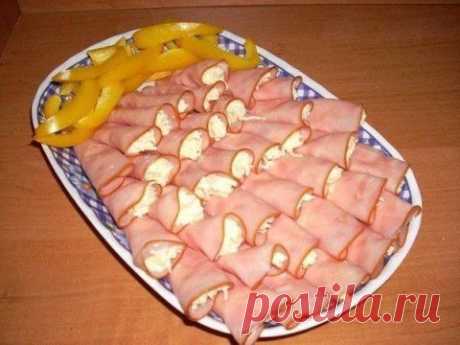 Рулетики из ветчины с сыром и чесноком | Банк кулинарных рецептов