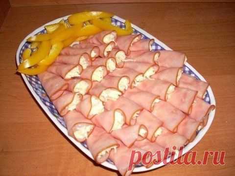 Рулетики из ветчины с сыром и чесноком | Банк кулинарных рецептов