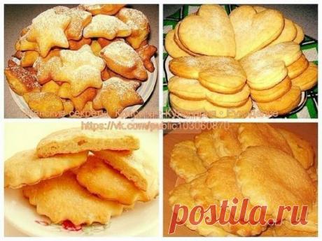 Домашнее печенье на скорую руку в виде коржиков
 
Печенье по этому рецепту получаются даже у новичков. Самые вкусные и аппетитные, что может быть лучше.
 
Все соседи и родные готовят теперь коржики только по этому рецепту, удивительно вкусно!
 
Понадобятся такие продукты:
 
- мука 3.5 стакана
 
- сахарный песок 1 стакан
 
- маргарин или масло сливочное 100-125 г
 
- яйцо 1 шт.
 
- молоко кислое (кефир, ряженка, простокваша) 0.5 стакана
 
- сода 0.5 чайной ложки
 
- ванилин или лимонная