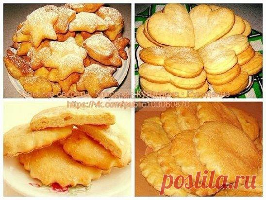 Домашнее печенье на скорую руку в виде коржиков
 
Печенье по этому рецепту получаются даже у новичков. Самые вкусные и аппетитные, что может быть лучше.
 
Все соседи и родные готовят теперь коржики только по этому рецепту, удивительно вкусно!
 
Понадобятся такие продукты:
 
- мука 3.5 стакана
 
- сахарный песок 1 стакан
 
- маргарин или масло сливочное 100-125 г
 
- яйцо 1 шт.
 
- молоко кислое (кефир, ряженка, простокваша) 0.5 стакана
 
- сода 0.5 чайной ложки
 
- ванилин или лимонная