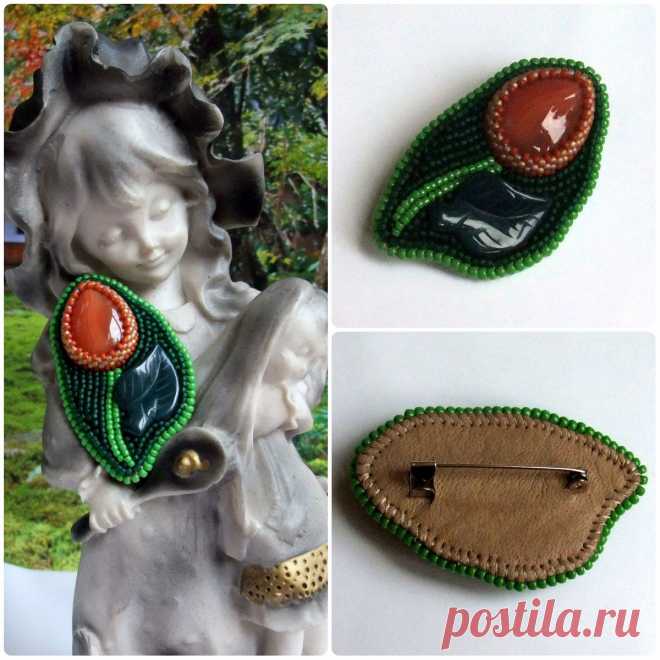 Брош "Тюльпанчик" | biser.info - всё о бисере и бисерном творчестве