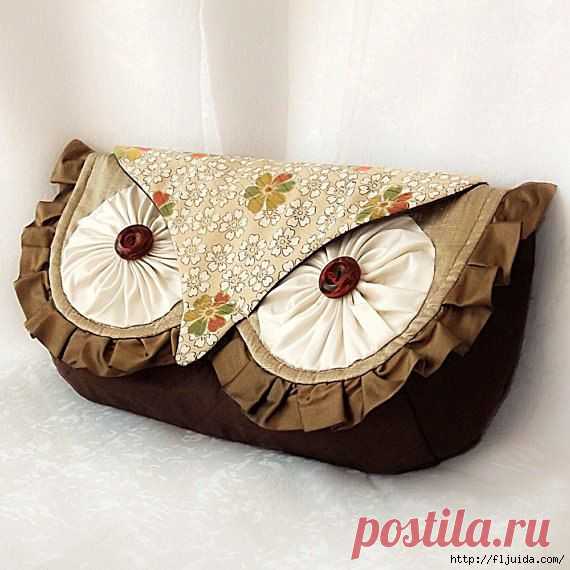 Самодельные сумочки, клатчи и косметички.