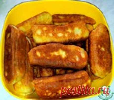 Жареные пирожки с черникой и брусникой