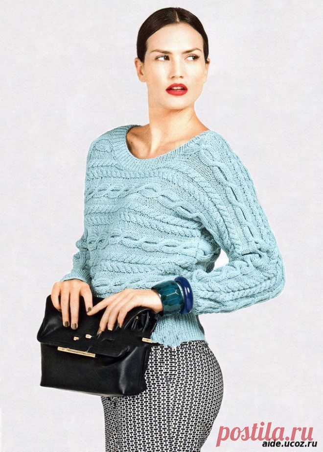 Светло-бирюзовый пуловер с косами, связанный единым полотном в поперечном направлении, от Bergere de France. Спицы - Женские вещи - Вязание спицами. - Каталог файлов - Хобби.