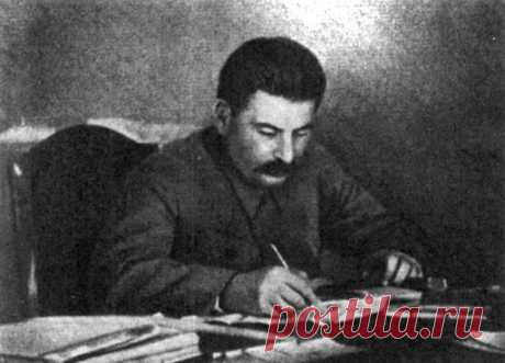 Зачем Сталин в своём блокноте рисовал волков | Русская семерка
