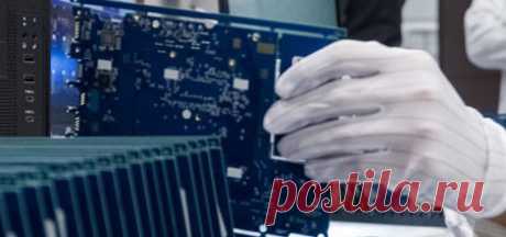 13-11-23--В России запускают в работу крупнейший ЗАВОД по производству КОМПЬЮТОРНОЙ ТЕХНИКИ. В пресс-службе Фонда развития промышленности сообщили, что группа компаний ICL открыла новый завод по производству многослойных ма