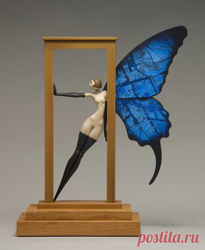 Sculpture - Surreal wood sculptures by artist : " John Morris ".