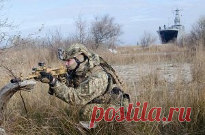 Оккупанты под Мариуполем хитростью втягивают в бой морпехов-видео