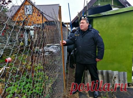 Какой забор можно установить между участками, чтобы соседи не жаловались? - 4 основных требования СНиП | БЛОГ СТРОИТЕЛЯ | Яндекс Дзен