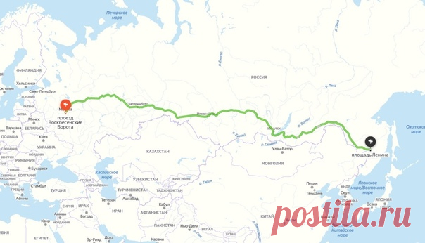Мужчина заплатил таксисту 250 000 руб. за поездку из Москвы в Хабаровск, потому что побоялся лететь на самолёте. Он вызвал такси через приложение, однако после начала поездки отменил заказ и оплатил его напрямую водителю.

Водитель говорит, что поездка выдалась довольно познавательной. Даже несмотря на то что пассажир «пил много водки в пути». Сам водитель уроженец Бишкека рассказал в чате, что после поездки некоторое время таксовал в Хабаровске и искал пассажиров на обрат...
