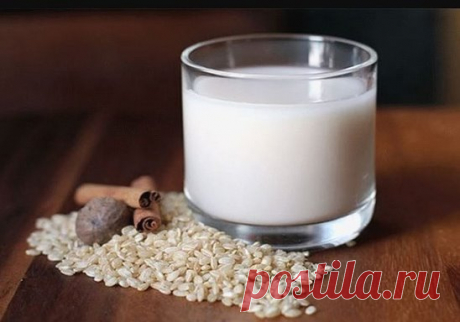 Делайте это раз в неделю — и ваше лицо будет выглядеть на 10 лет моложе 
 

Рис — удивительный источник линолевой кислоты и сквалена — мощного акнтиоксиданта, который стимулирует выработку коллагена. Последний замедляет образование на коже морщин и защищает ее от негативного воздействия солнца. 
 
А еще в рисе полно витамина Е и гамма-орзинола, известного своей способностью защищать сердце и снижать уровень холестерина в крови. 
 
К сожалению, если не считать японцев, большинство людей не зн