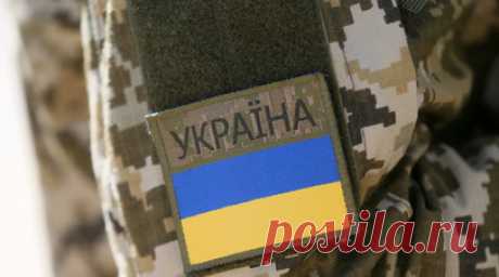 Старшина убил командира и покончил с собой в Николаевской области Украины. Старшина убил заместителя командира роты и покончил с собой в Николаевской области Украины, пишет украинское интернет-издание «СТРАНА.ua». Читать далее