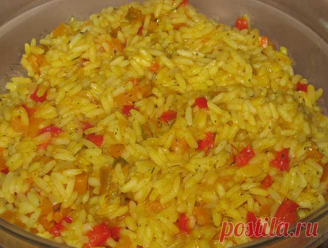 Ryžiai su moliūgu ir paprika - garnyras pasakiškai tinkantis prie vištienos ! Ryžiai su moliūgu ir paprika - garnyras pasakiškai tinkantis prie vištienos ! - patiekalas, kurį nesunkiai pasigaminsite pagal šį receptą. Daug gerų, išbandytų receptų, kuriuos privalai išmėginti!