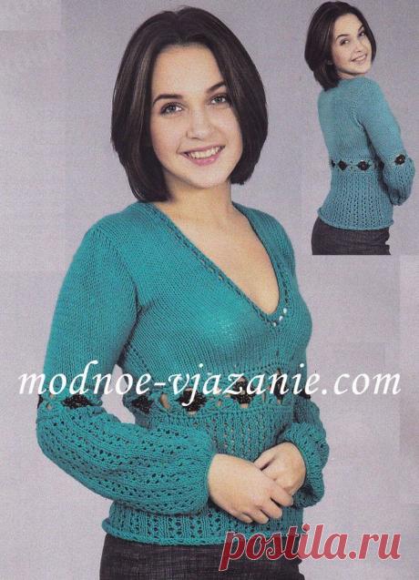 Пуловер с ажурной вставкой