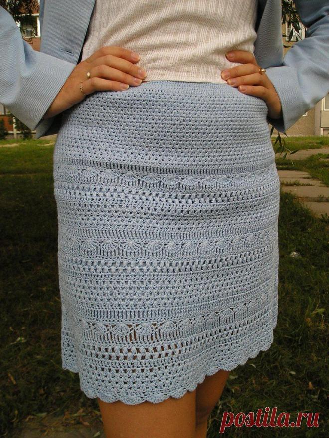 Плотная юбка крюком.