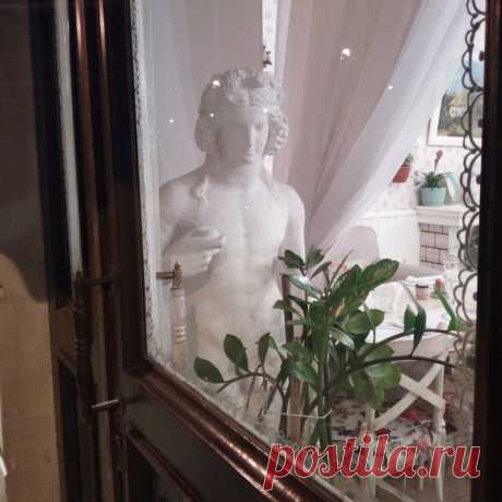 Дионис за дверью

Скульптуры в Санкт-Петербурге
https://www.instagram.com/sculptury_na_zakaz/

#Дионис #скульптура #статуя #скульптураспб #статуяспб #интерьер #интерьерспб #скульптурыспб