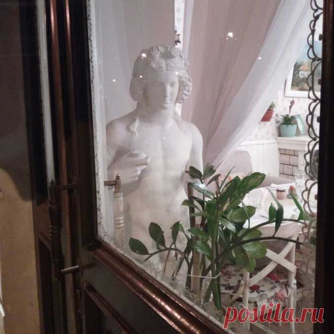 Дионис за дверью

Скульптуры в Санкт-Петербурге
https://www.instagram.com/sculptury_na_zakaz/

#Дионис #скульптура #статуя #скульптураспб #статуяспб #интерьер #интерьерспб #скульптурыспб
