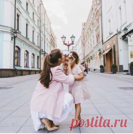 Как научить малыша не перебивать взрослых? А ребята из группы ДЛЯ МАМ И ДЕТЕЙ знают один прекрасный (и ну ооооочень милый) способ. Масса лайфхаков, секретов, рецептов и еще много всего интересного – вам точно понравится! И все это ищите тут 💋🎊😍🌸 💋🎊😍🌸