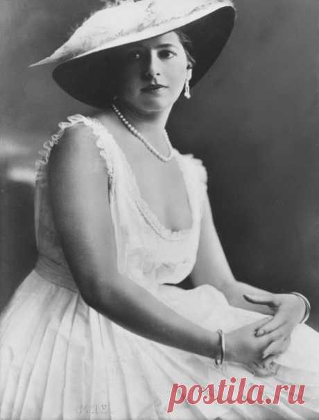 101 год назад по обвинению в шпионаже казнена Мата Хари — Интересные факты