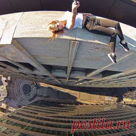 Бц "Белая площадь" #roof #rooftop #roof_top #moscow #selfie