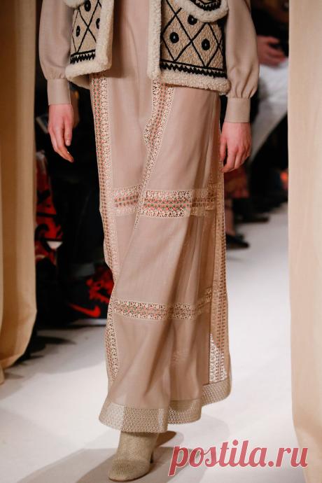 Valentino Spring 2015 Couture - Details - Gallery - Style.com