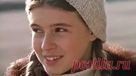 Улетели листья с тополей Из к/ф «К кому залетел певчий кенар» 1980