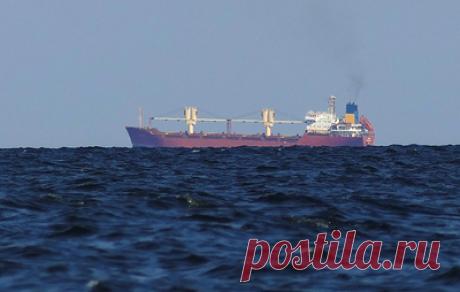 Три грузовых судна покинули украинские порты. По информации Marine Traffic, балкер Azara сейчас направляется в болгарский порт Бургас, Ying Hao 01 - в Стамбул, а Eneida - в испанскую Малагу