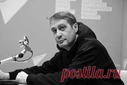Умер писатель Эдуард Багиров. Умер российский писатель и журналист Эдуард Багиров. По словам одного из источников, последнюю неделю Багиров находился в коме. Отмечается, что у мужчины ранее отказали все органы. Известный публицист скончался в возрасте 47 лет. Багиров прославился как автор скандально известного романа «Гастарбайтер».